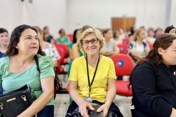 Foto - Capacitação de professores e funcionários