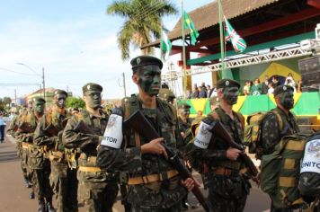Foto - 7 DE SETEMBRO DE 2023 - CERIMONIAIS DA SEMANA DA PÁTRIA E DESFILE