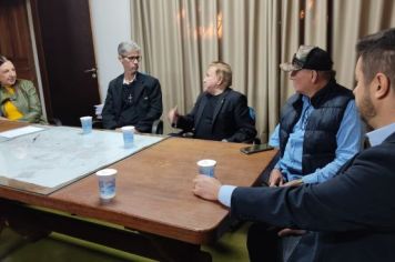 Foto - Visita de Autoridade Estadual