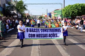 Foto - Desfile Cívico - 07 de Setembro de 2017