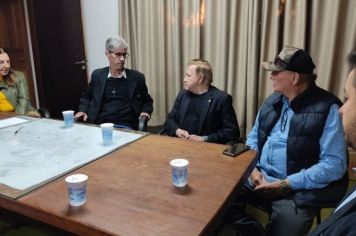 Foto - Visita de Autoridade Estadual