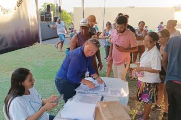 Foto - Prefeitura no Seu Bairro - Vila São Pedro - Entrega de Matrículas