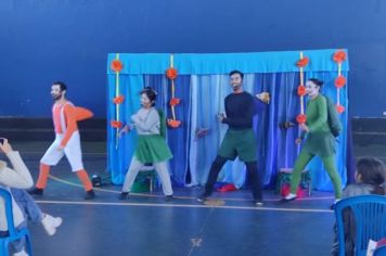 Foto - MAIO LARANJA 2024 PEÇA TEATRAL