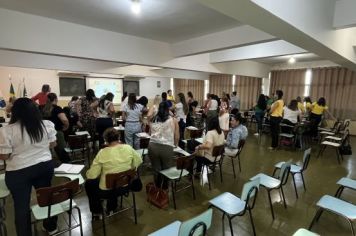 Foto - Capacitação de professores e funcionários