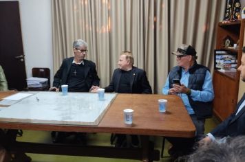 Foto - Visita de Autoridade Estadual