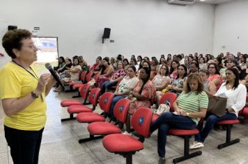 Foto - Capacitação de professores e funcionários