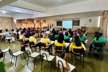 Foto - Capacitação de professores e funcionários