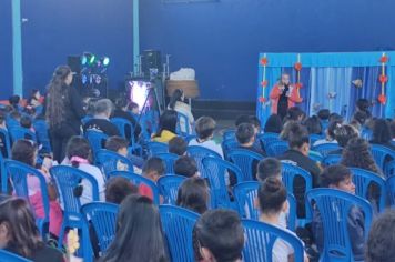 Foto - MAIO LARANJA 2024 PEÇA TEATRAL