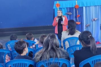 Foto - MAIO LARANJA 2024 PEÇA TEATRAL