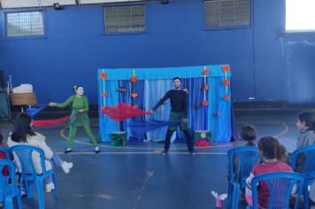 Foto - MAIO LARANJA 2024 PEÇA TEATRAL