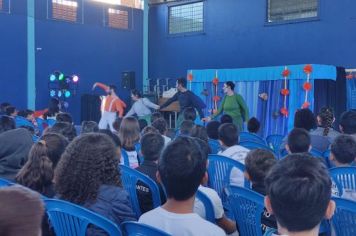 Foto - MAIO LARANJA 2024 PEÇA TEATRAL