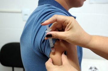 Campanha de vacinação teve início nesta e segue ate março