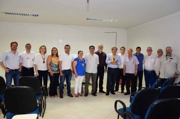 Secretário de Estado da Agricultura visita Município e conhece trabalhos do SRI