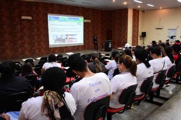  ‘Não há como erradicar o escorpião amarelo, apenas controlar’, alertam técnicas da Regional da Saúde