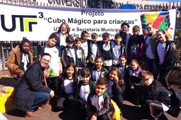 Alunos participam do ‘Cubo Mágico para Crianças’