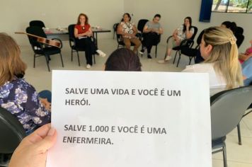 Enfermeiras e enfermeiros do Município de Bandeirantes são homenageados pela Secretaria de Saúde.