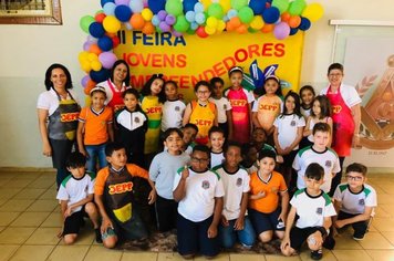 Escolas municipais encerram atividades do JEPP com feira de produtos