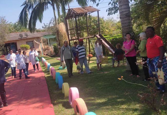 CAPS DE BANDEIRANTES REALIZA PASSEIO TERAPÊUTICO.