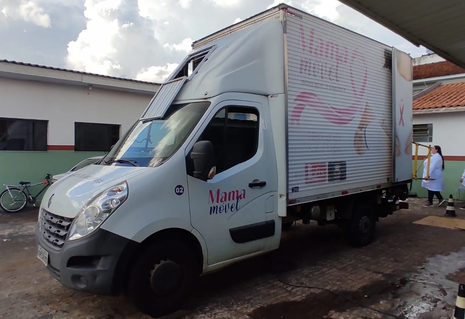 MAMAMÓVEL EM AÇÃO: TECNOLOGIA E CUIDADO LEVAM PREVENÇÃO ÀS MULHERES DO MUNICÍPIO