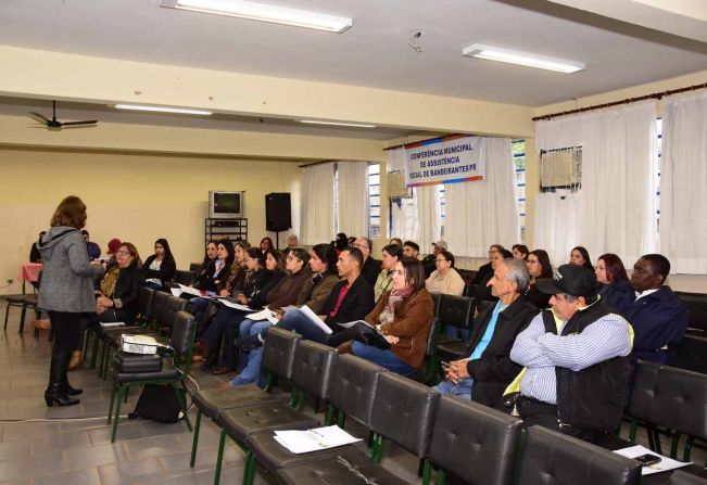 Entidades debatem e levantam propostas para etapa estadual da Conferência de Assistência Social