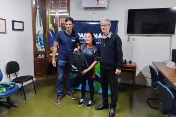 Foto - BOLSA ATLETA LARA TANAKA 2023