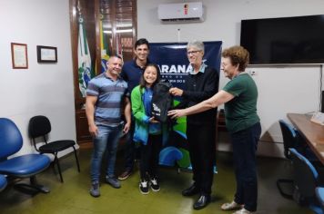 Foto - BOLSA ATLETA LARA TANAKA 2023