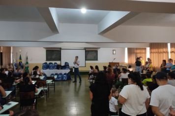 Foto - ENTREGA SIMBOLICA DE MOCHILAS 2024 