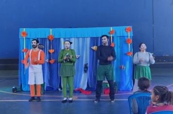 Foto - MAIO LARANJA 2024 PEÇA TEATRAL