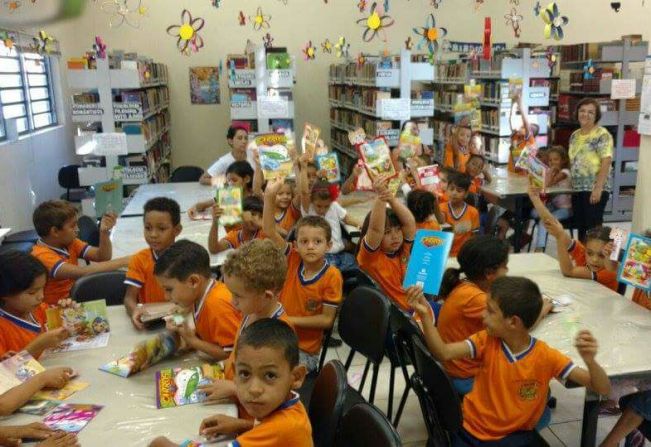 Em comemoração ao Dia Nacional do Livro Infantil