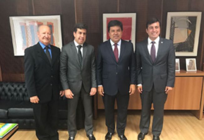 Prefeito Lino se reúne com ministro da Educação, Mendonça Filho