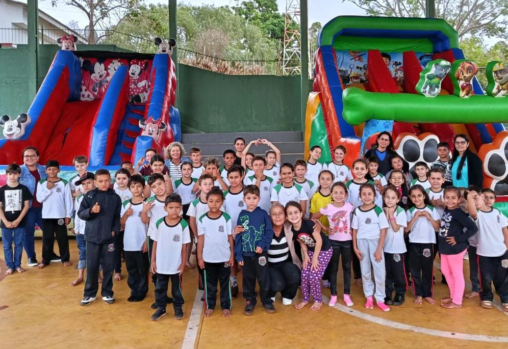 BANDEIRANTES VIVE SEMANA MÁGICA: CIDADE GARANTE GRANDE ESTRUTURA DE BRINQUEDOS E INVESTE EM MEMÓRIAS ATRAVÉS DO CARINHO E DA DIVERSÃO 