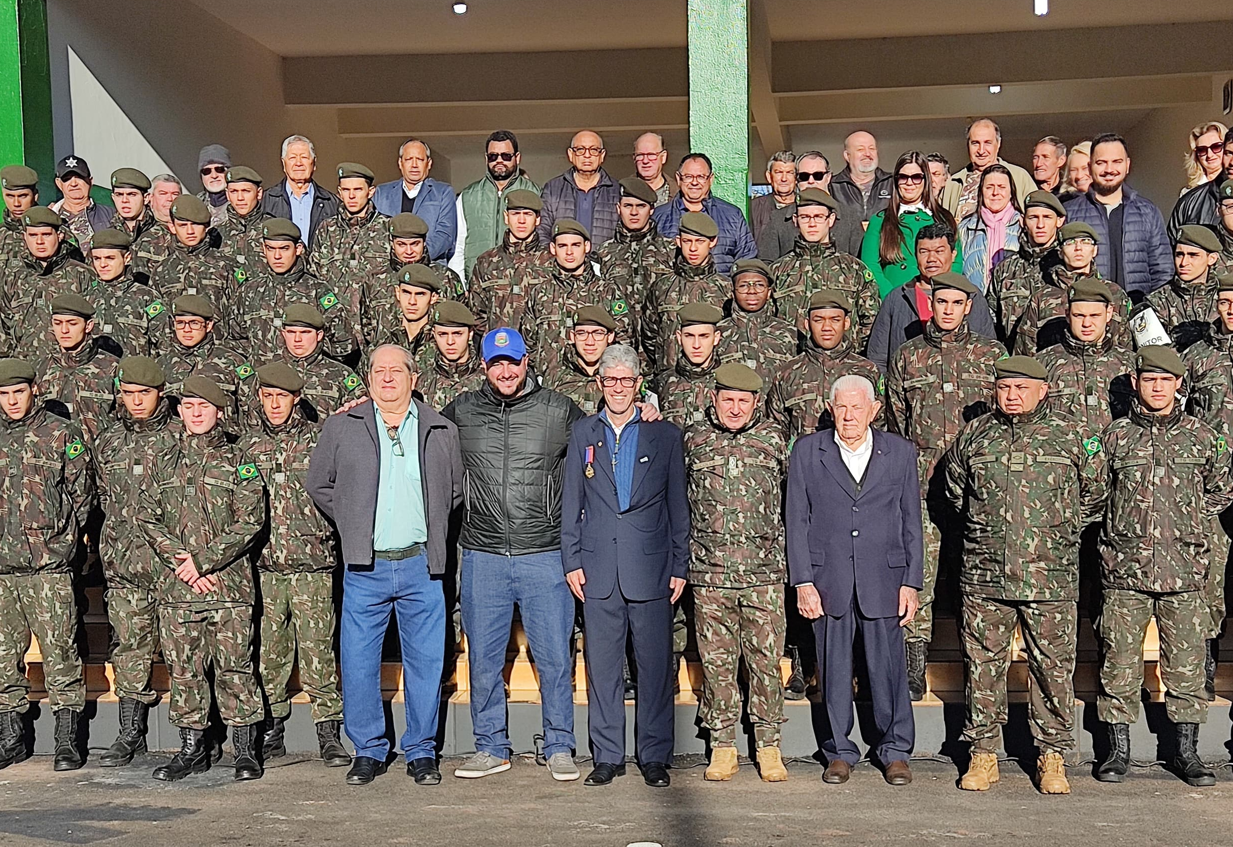 BANDEIRANTES CELEBRA 50 ANOS DO TIRO DE GUERRA 05-013