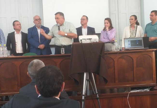 CONSÓRCIO PARANÁ SAÚDE SE REÚNE E ELEGE NOVO PRESIDENTE