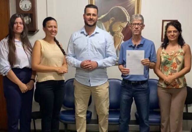 PREFEITO E VICE ANUNCIAM REPOSIÇÃO INFLACIONÁRIA NO SALÁRIO DOS SERVIDORES